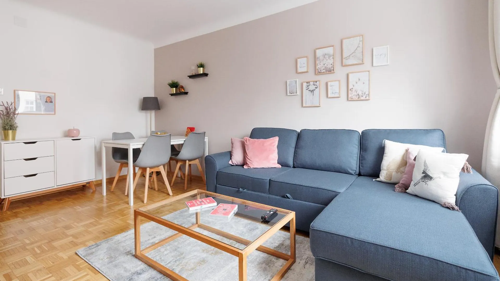 Golden Space Close To Schoenbrunn By Jr City Apartments 0*, Vienna Austria